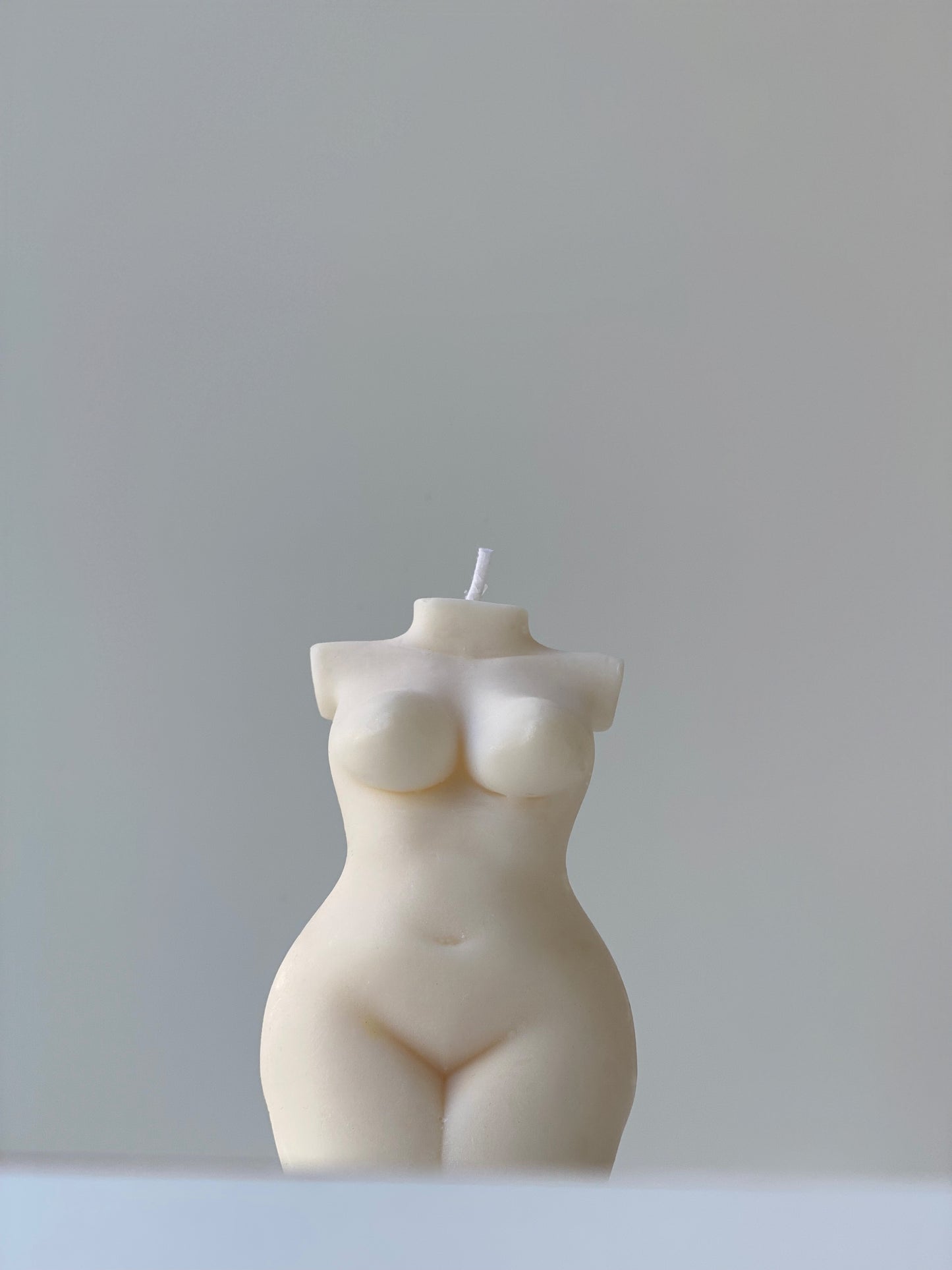 Curvy Sculpted Body Candle
